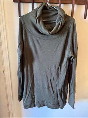 Woolly 100% Merino Wool Olive Green Women’s Cowl Neck Sweater Pockets Thumb Hole